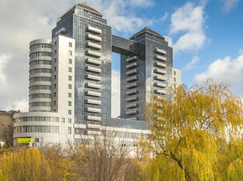 Khortitsa Palace Hotel Zaporizhia Exterior photo