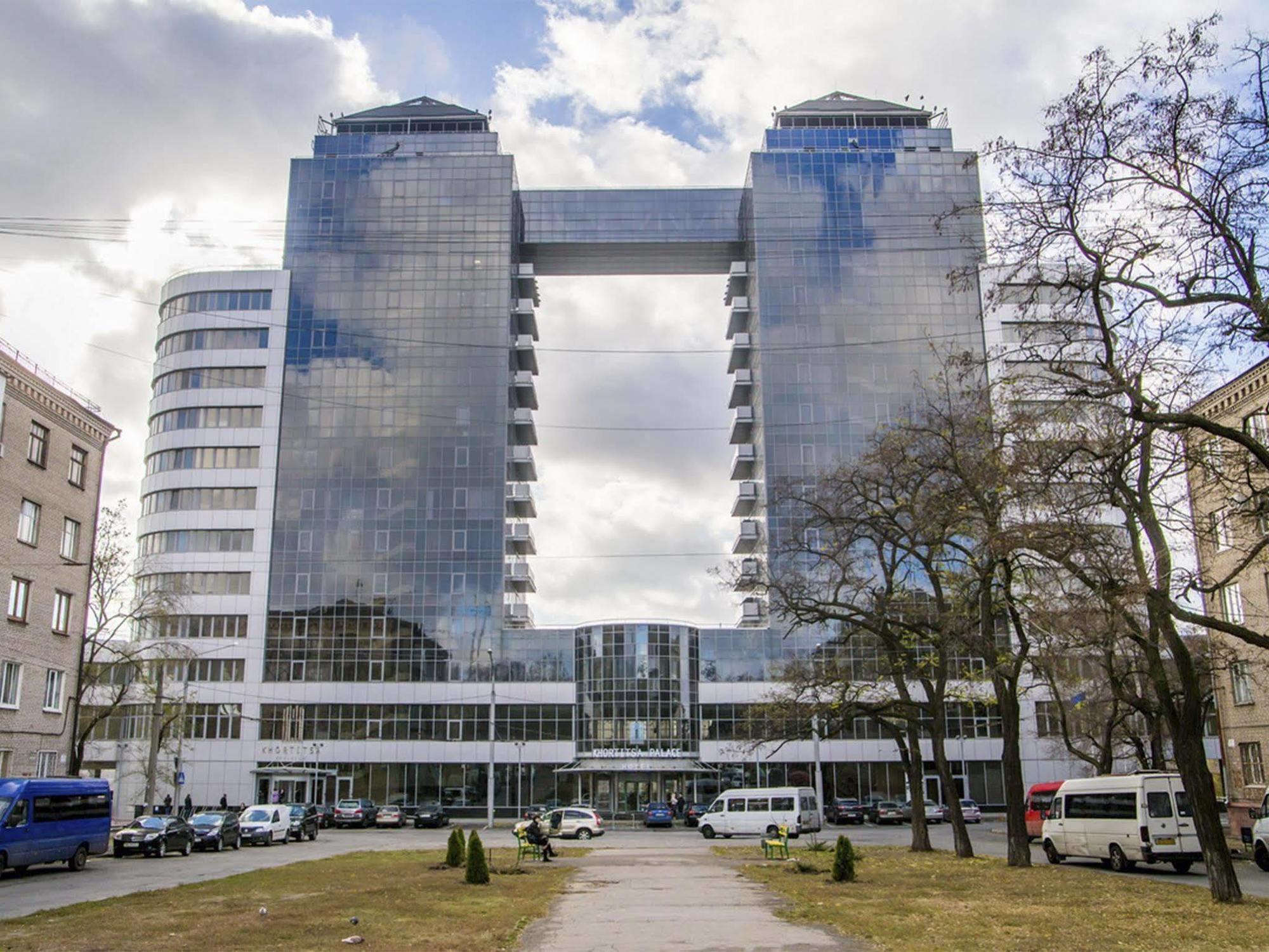 Khortitsa Palace Hotel Zaporizhia Exterior photo